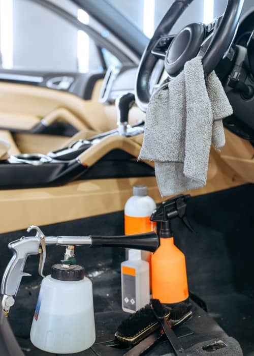 Trucos para limpiar vehiculo por dentro